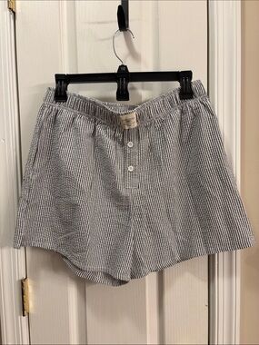 Sunkissed coconut striped Boxer Shorts - gray  & White size large.